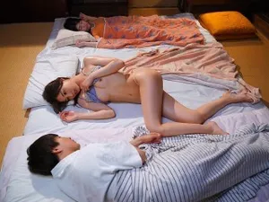 LULU-234 Không thể cưỡng lại sự khiêu khích vô thức của cô dì to con mặc quần tất đen, thằng cháu trai lập tức quan hệ với cô bằng một cái piston sống động và khiến cô ấy xuất tinh